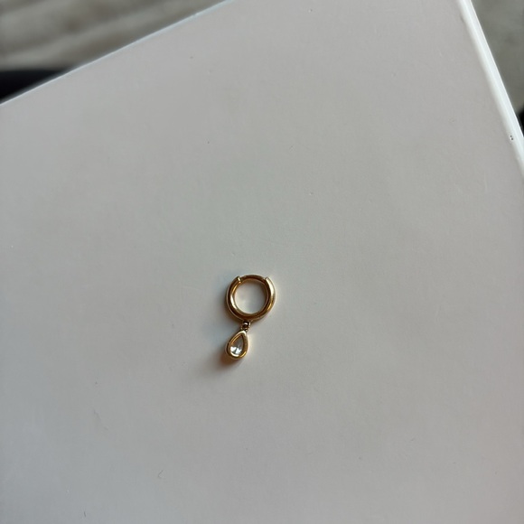 Pamela Love Diamond Raindrop Huggie (Single) - Picture 10 of 10